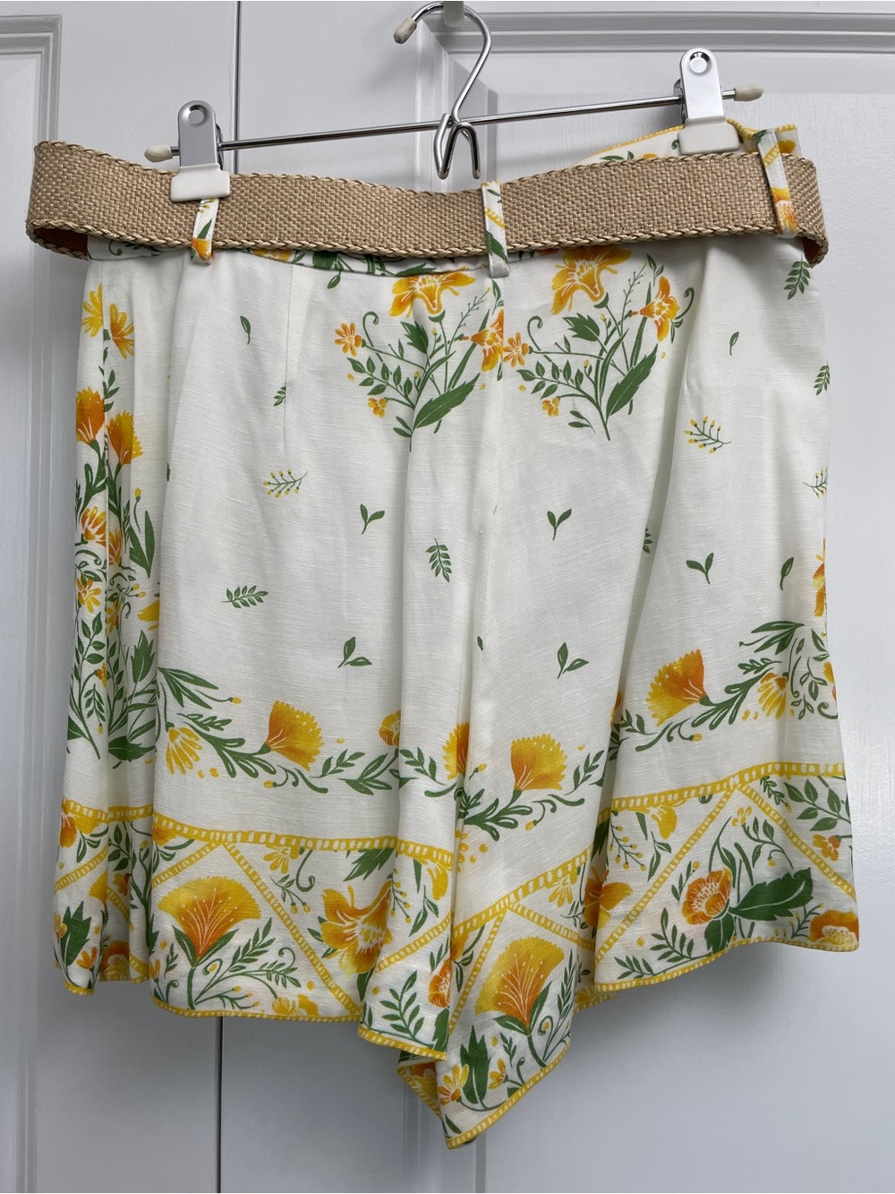 NWT Antonio Melani Floral Tie Shoulder Top Shorts Set 10 Yellow Green Belt - Picture 7 of 14